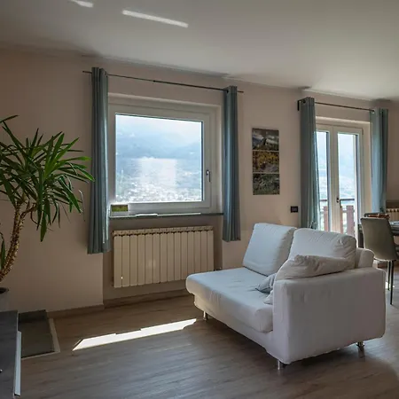 La Casa Delle Farfalle - Cir Vda Sarre 0001 * Аоста